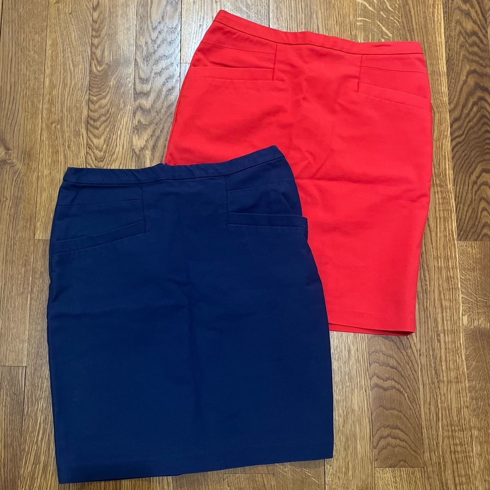 LOT OF 2 H&M SKIRTS MODEST LENGTH SIZE 6 RED BLUE